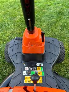 30" Columbia riding lawnmower - Photo 6