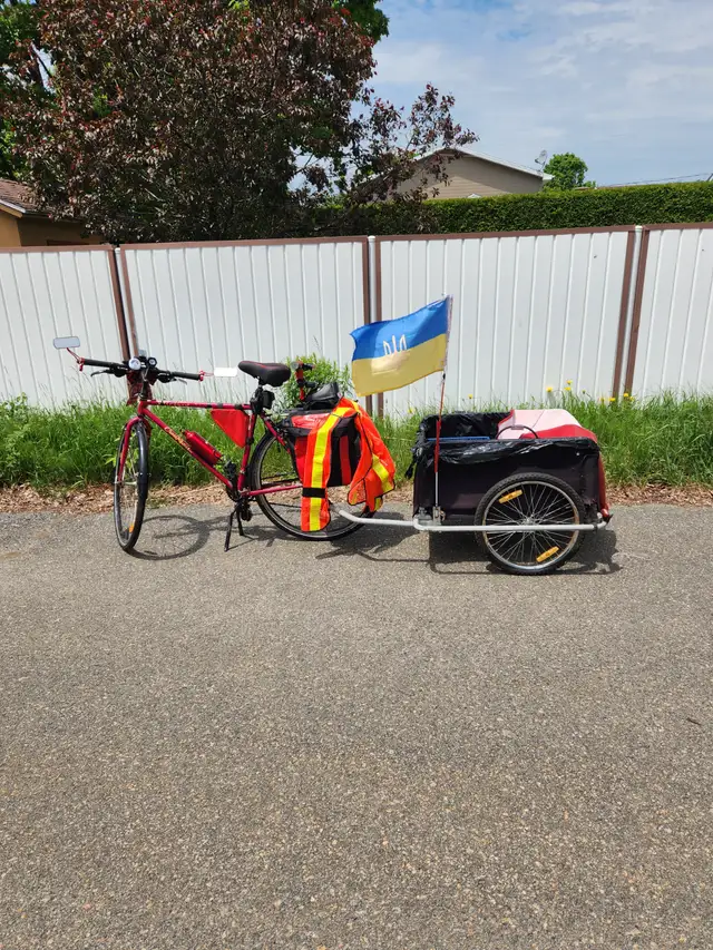 Bicyclette & remorque équipée