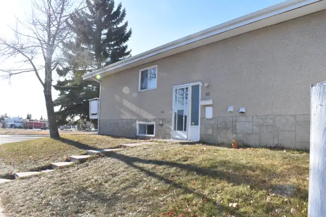 Legal Unit at Huntington for Rent 3 Bedroom 1 Bath $1400