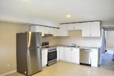 Legal Unit at Huntington for Rent 3 Bedroom 1 Bath $1400 - Photo 2