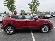 2017 Nissan Rogue Sport SV - Photo 4