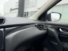 2017 Nissan Rogue Sport SV - Photo 14