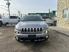 2016 Jeep Cherokee FWD 4dr Limited - Photo 2