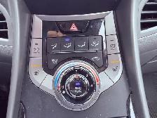 2013 Hyundai Elantra 5dr Hatchback Automatic GL Ltd Avail - Photo 11
