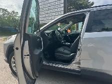 2019 Toyota RAV4 AWD LIMITED-NO ACCIDENT-SUNROOF-LOW KM-TRACTION - Photo 9