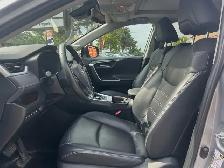 2019 Toyota RAV4 AWD LIMITED-NO ACCIDENT-SUNROOF-LOW KM-TRACTION - Photo 11