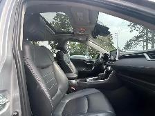 2019 Toyota RAV4 AWD LIMITED-NO ACCIDENT-SUNROOF-LOW KM-TRACTION - Photo 29