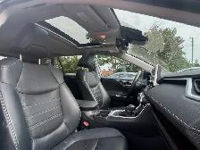 2019 Toyota RAV4 AWD LIMITED-NO ACCIDENT-SUNROOF-LOW KM-TRACTION - Photo 30