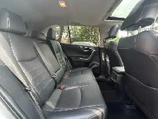 2019 Toyota RAV4 AWD LIMITED-NO ACCIDENT-SUNROOF-LOW KM-TRACTION - Photo 38