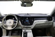 2022 Volvo XC60 B6 AWD Inscription | DEALER SERVICED | CLEAN CAR - Photo 20