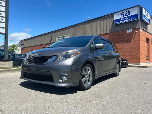 2014 Toyota Sienna 5dr SE 8-Pass FWD-NO ACCIDENT-SUNROOF-REVERSE