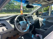 2014 Toyota Sienna 5dr SE 8-Pass FWD-NO ACCIDENT-SUNROOF-REVERSE - Photo 11