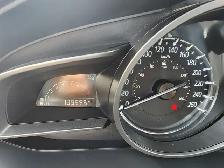 2018 MAZDA MAZDA3 GS - Photo 17
