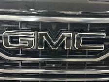 2026 GMC Sierra 1500 AT4 - Photo 8