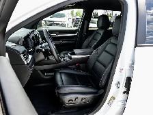 2026 GMC Terrain AWD Elevation Premium AWD 1.5T | 19" Wheels - Photo 16
