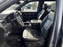 2024 GMC Yukon Denali - Photo 13