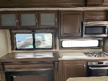 2018 Solitude 373FB - Photo 8