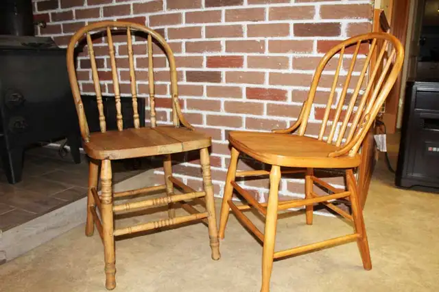 Chaises Windsor (1908) antique, 25$ch  livré si...