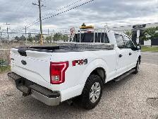 2017 Ford F-150 4WD SuperCrew 145' XLT - Photo 3