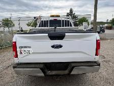 2017 Ford F-150 4WD SuperCrew 145' XLT - Photo 4
