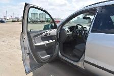 2010 Chevrolet Traverse LS - Photo 6