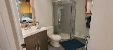 Suite privée meublée avec salle de bain privée et entrée indépen - Photo 8