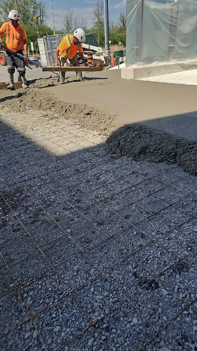 cement finisher