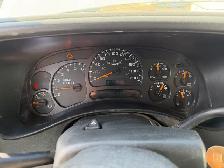2005 GMC 3500 5.0L - Photo 8
