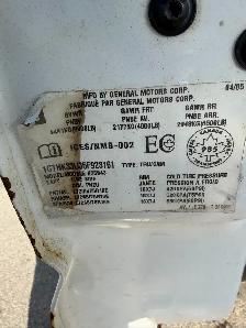 2005 GMC 3500 5.0L - Photo 9