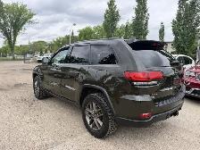 2017 Jeep Grand Cherokee Laredo - Photo 4