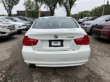 2010 BMW 3-Series 323i - Photo 5