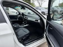 2010 BMW 3-Series 323i - Photo 7