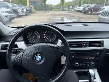 2010 BMW 3-Series 323i - Photo 11