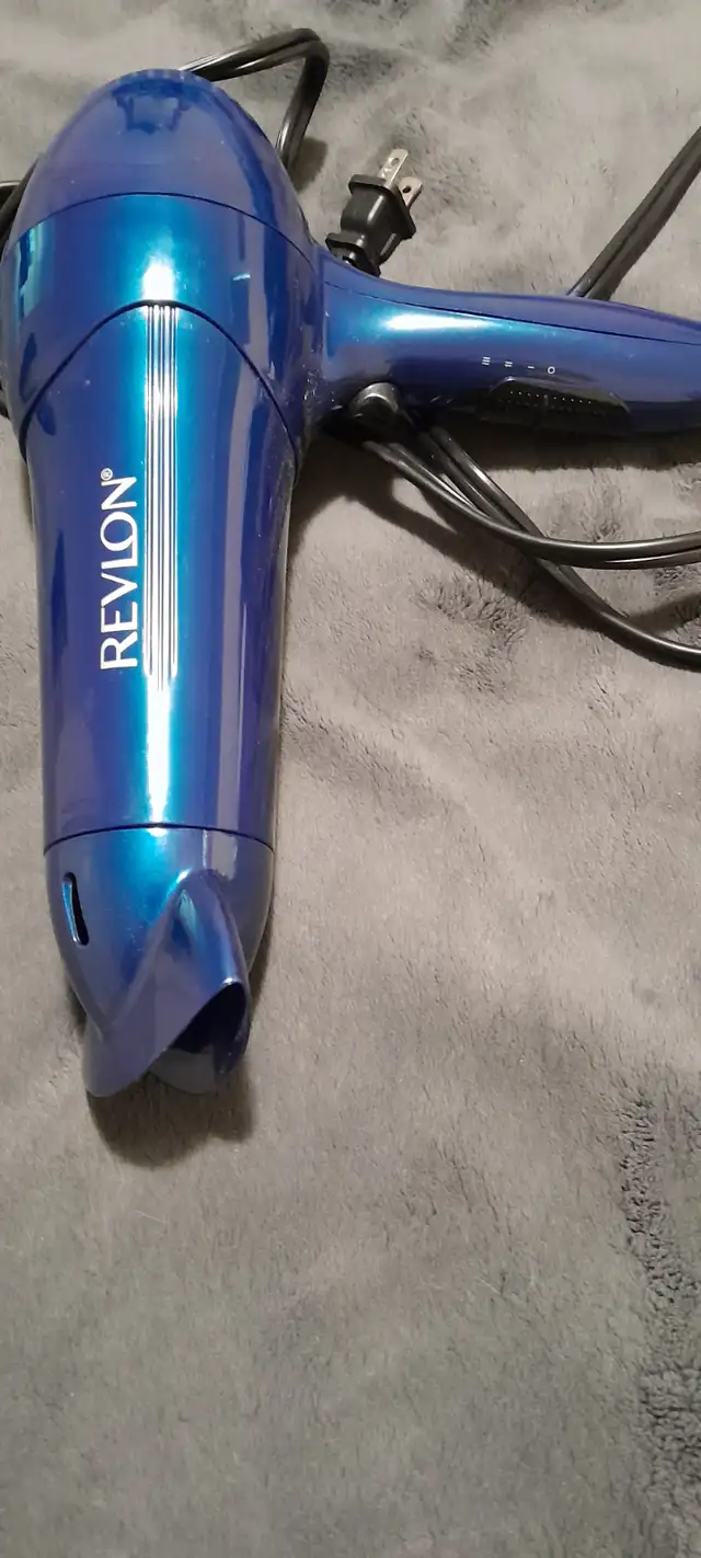 REVLON Hair Dryer