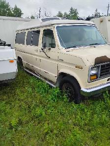 1979 ECONOLINE CLUB WAGON CAMPER - Photo 2