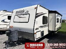 2016 FOREST RIVER ROCKWOOD MINI LITE 2502S Travel Trailer - Photo 2