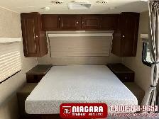 2016 FOREST RIVER ROCKWOOD MINI LITE 2502S Travel Trailer - Photo 19