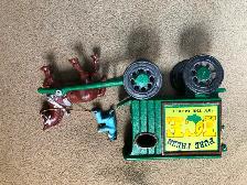 Vintage cast iron Pure Fresh Ice wagon and horse toy - Photo 2
