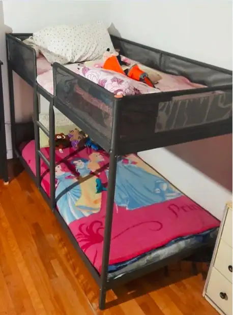 Vend lits superposés Ikea Tuffing 110$