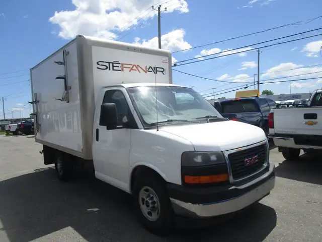GMC Savana Cutaway 3500 Van 139' 3500 1WT 2017