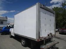 GMC Savana Cutaway 3500 Van 139' 3500 1WT 2017 - Photo 9