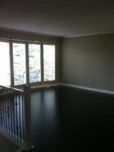 House with extra large garage for rent - Photo 5