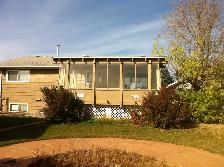 House with extra large garage for rent - Photo 8