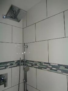 Two Bedroom Apartment-Modern-Dishwasher-Porch-East End - Photo 8