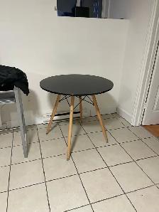 FREE LOVE SEAT (black Leather) & other items - Photo 3