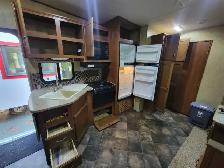 Immaculate 2012 Heartland Sundance XLT 28.5 BH fifth wheel - Photo 9