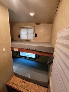 Immaculate 2012 Heartland Sundance XLT 28.5 BH fifth wheel - Photo 13