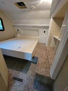 Immaculate 2012 Heartland Sundance XLT 28.5 BH fifth wheel - Photo 15