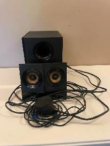 LIKE NEW - Logitech Z533 2.1 Speaker System with Subwoofer - Min - Photo 3