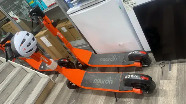 Scooter and helmet Neuron - Orange | Cheap Price Sale